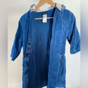Nautica shark robe with pockets size 7/8